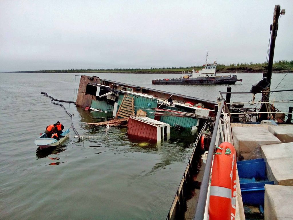 Бонопостановка и обследование затонувшего судна Якутия